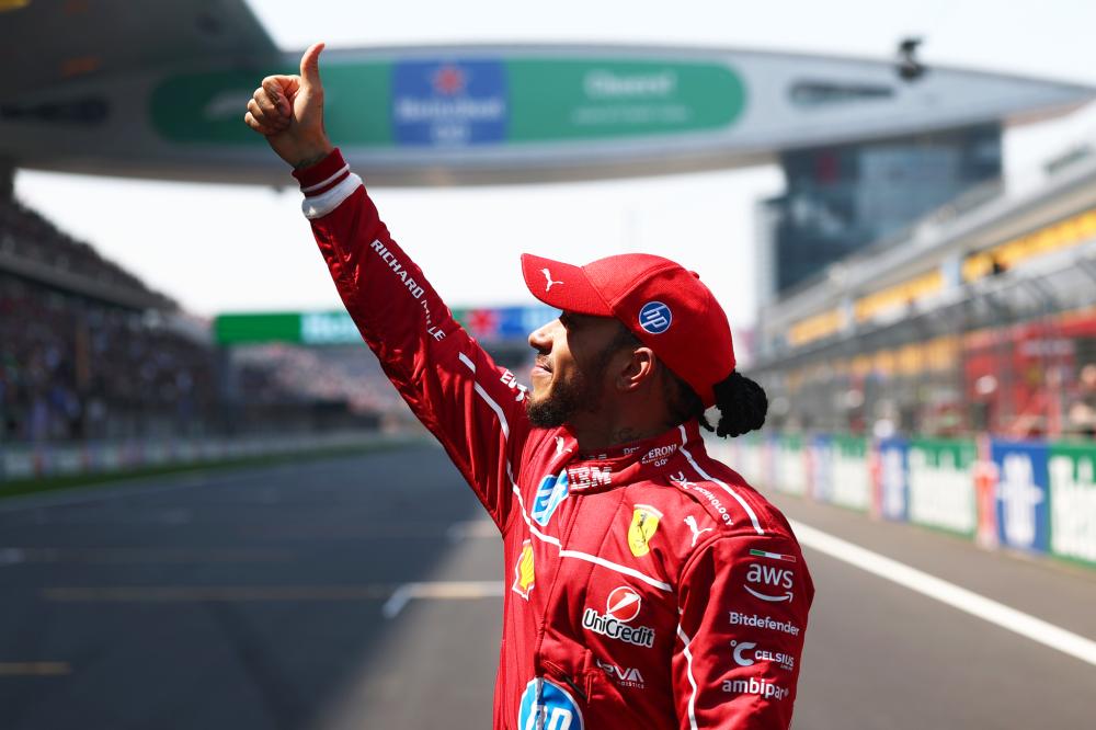 莱万：我对助攻感到高兴；球迷应该会满意我们的表现